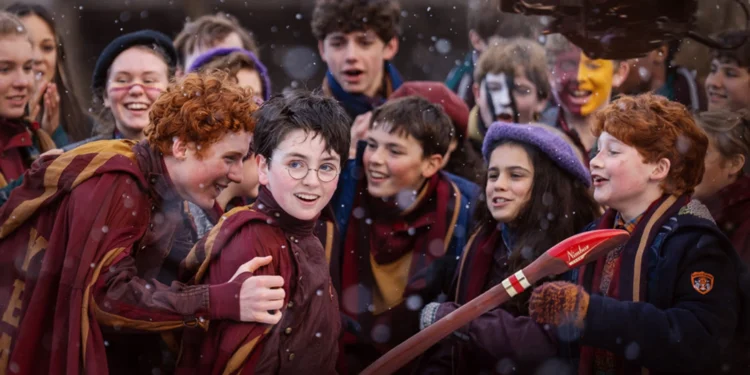 Harry Potter dizisi karakterleri ve oyuncuları | Wizarding World