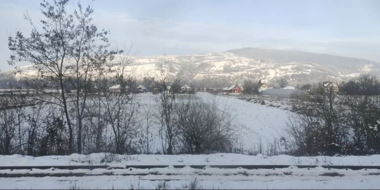 Romanya'dan karlı doğa manzarası