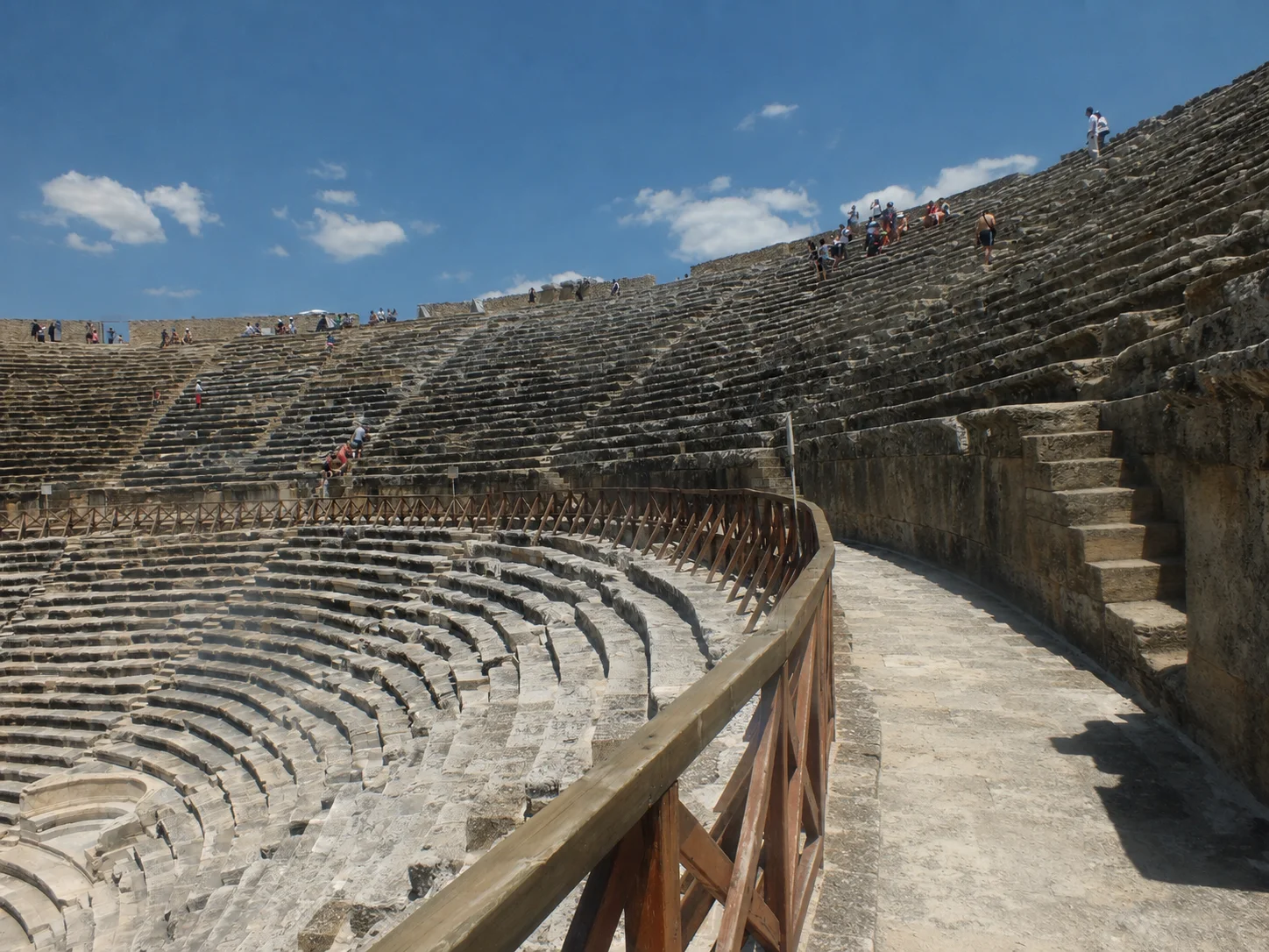 Hierapolis Antik Tiyatrosu